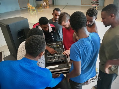 Chez Hip-Hop Évolution, Le Paradis des Makis - Mayotte 2022